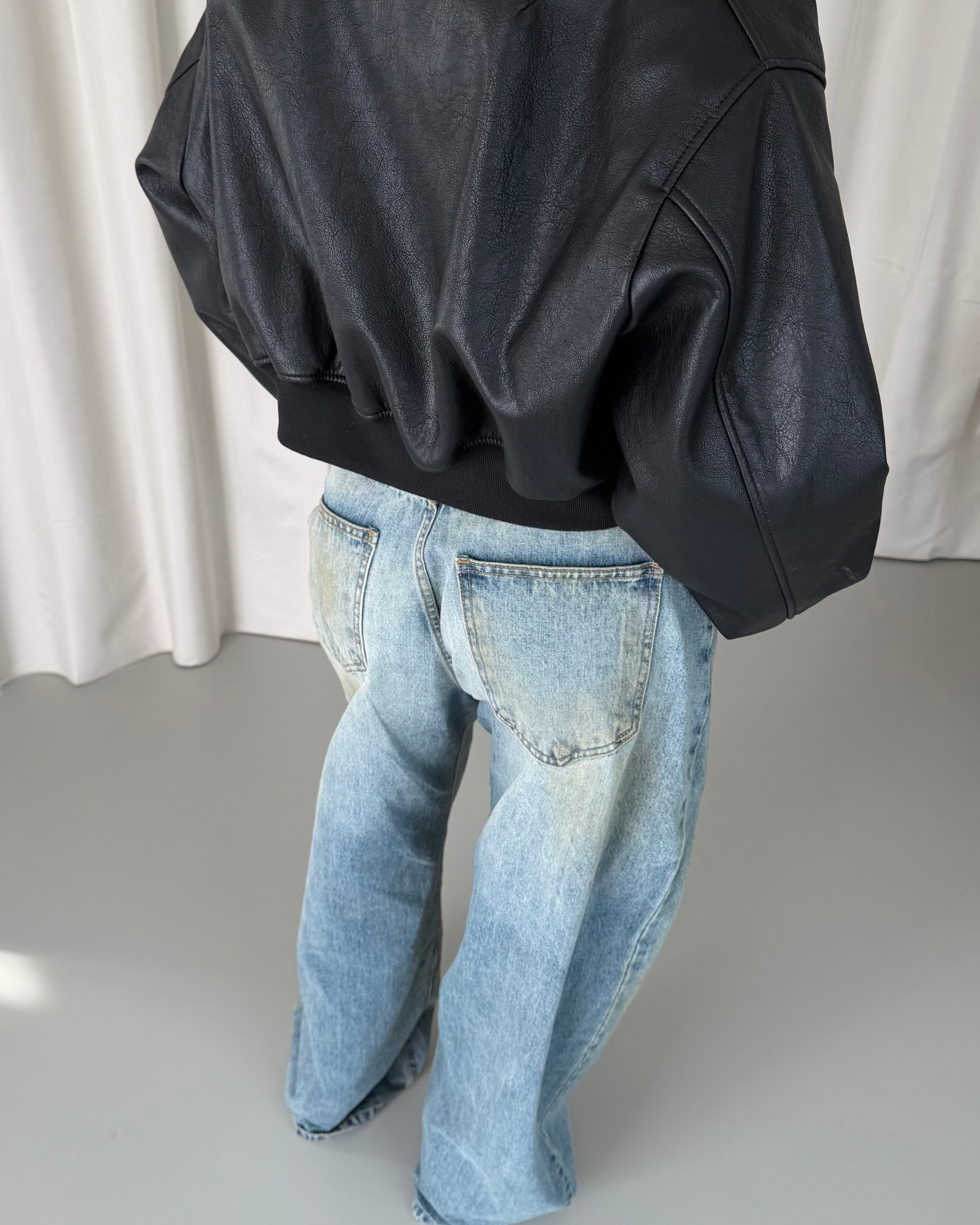 Washed Wide Leg Jeans